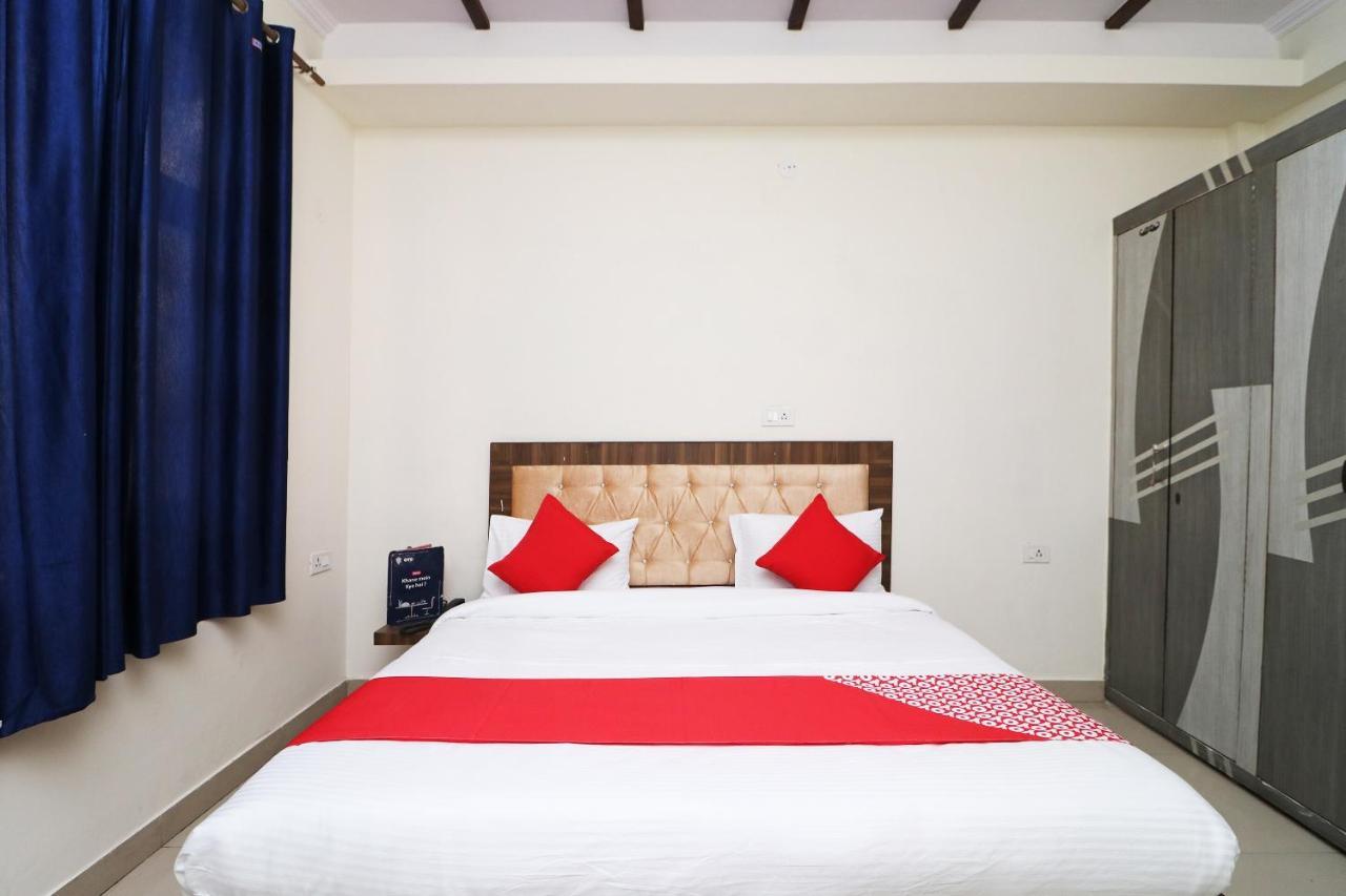 Oyo Flagship 28755 Hotel 9 Palm Rajpur Экстерьер фото