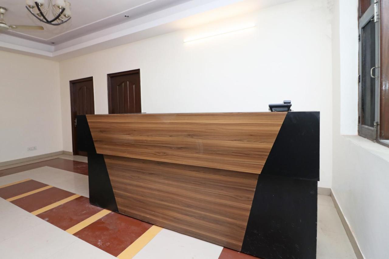 Oyo Flagship 28755 Hotel 9 Palm Rajpur Экстерьер фото