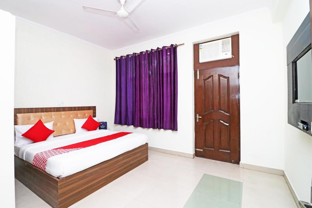 Oyo Flagship 28755 Hotel 9 Palm Rajpur Экстерьер фото