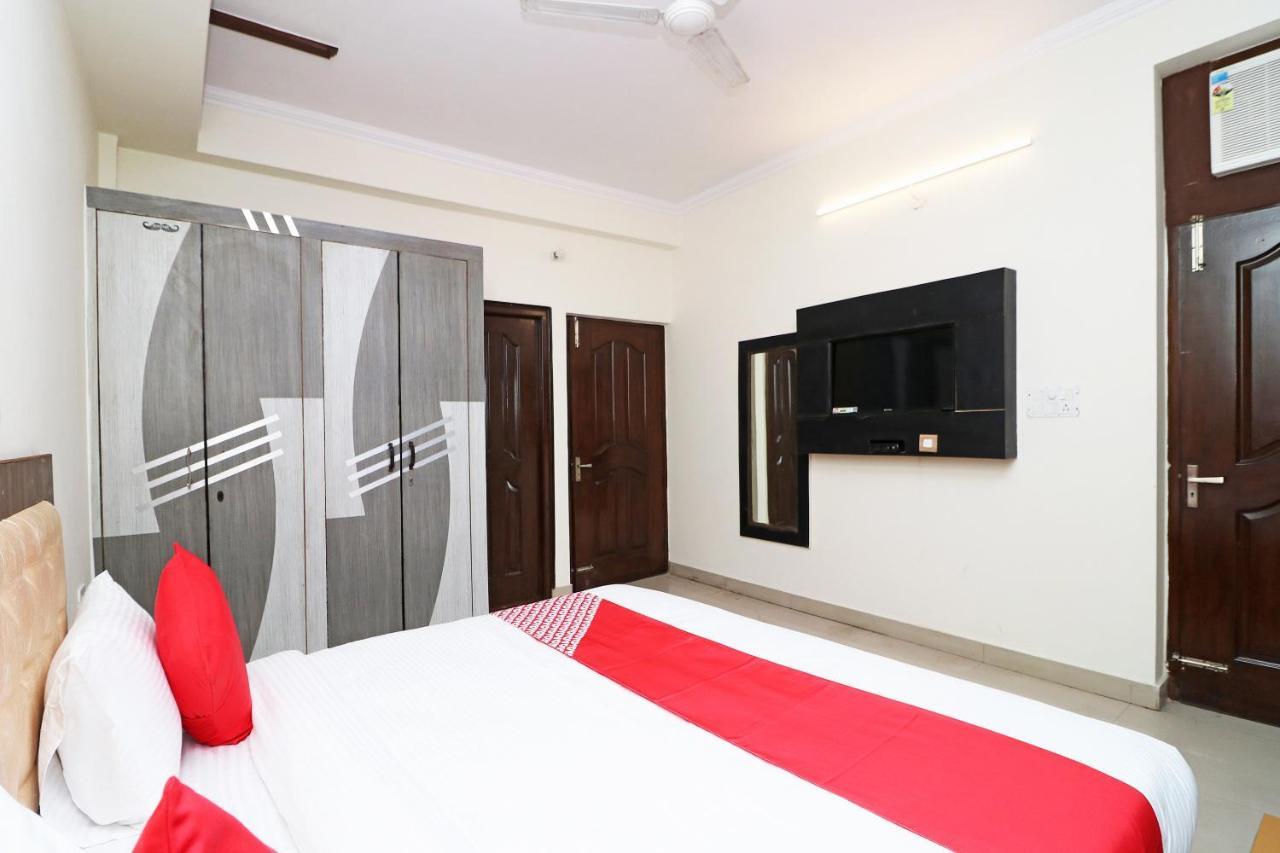Oyo Flagship 28755 Hotel 9 Palm Rajpur Экстерьер фото