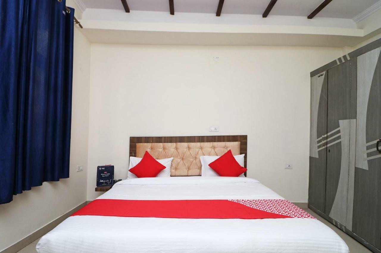 Oyo Flagship 28755 Hotel 9 Palm Rajpur Экстерьер фото